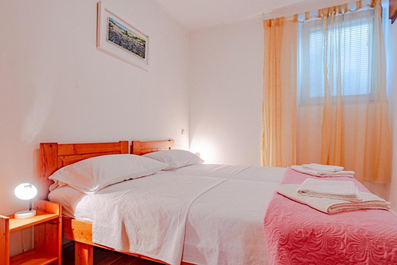 Apartment Ruzica Zrnovo Esterno foto