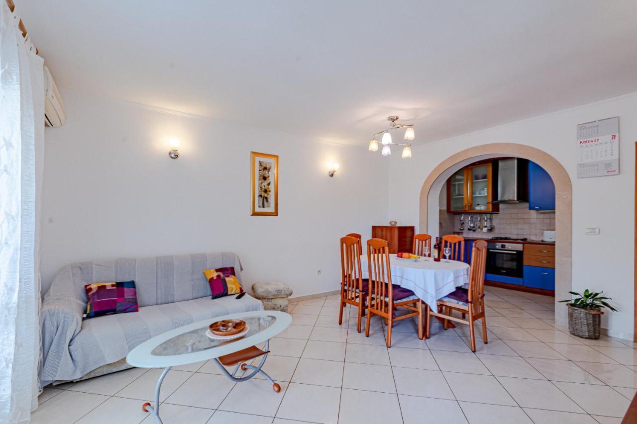 Apartment Ruzica Zrnovo Esterno foto