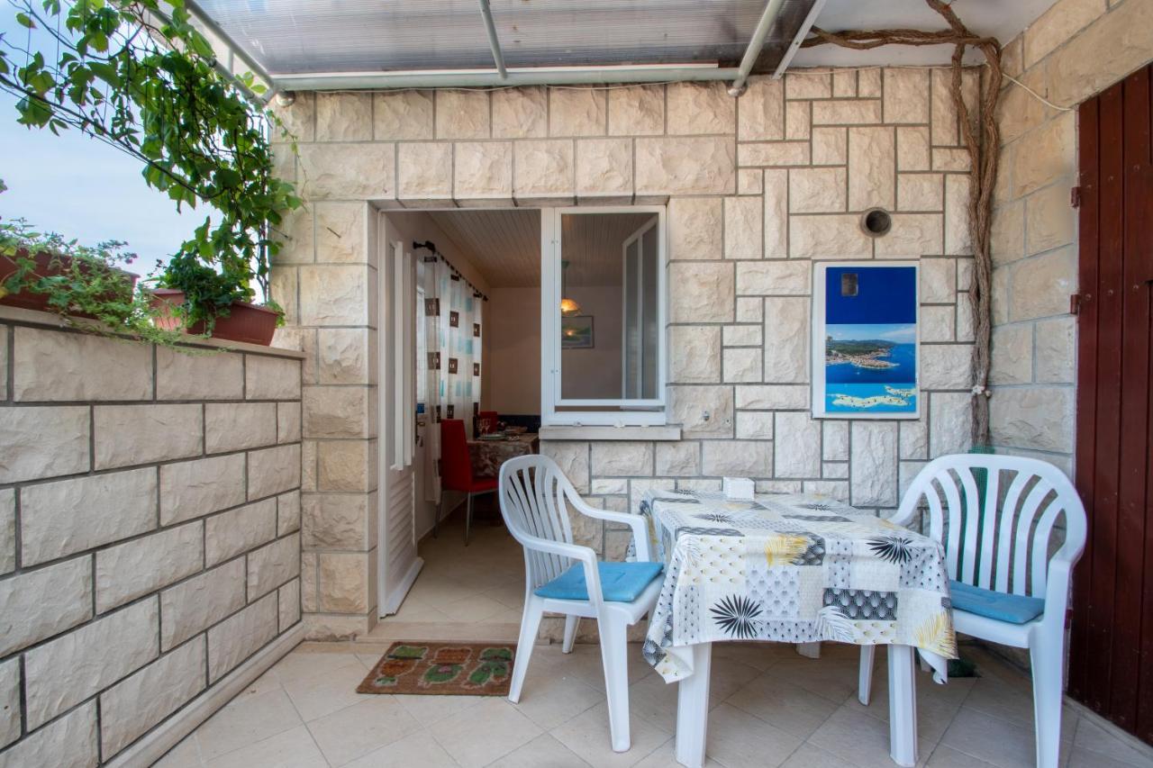 Apartment Ruzica Zrnovo Esterno foto