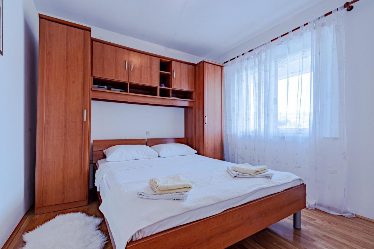 Apartment Ruzica Zrnovo Esterno foto
